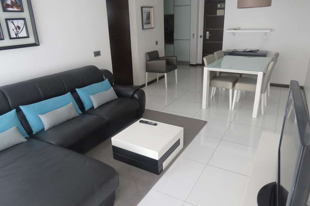Rk Suite Hotel Luanda Pokoj fotografie